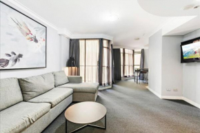 KozyGuru / Haymarket / Modern 1 Apt Best Location / NHA653-608, Sydney